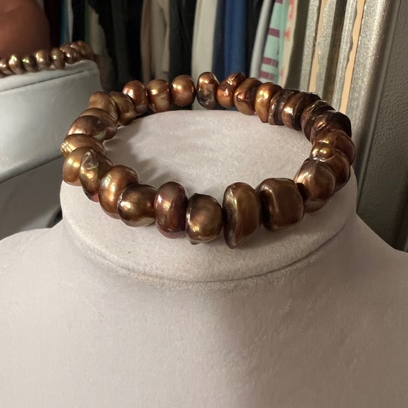 Jewelry - Chocolate brown freshwater Pearl bracelet. Costume jewelry